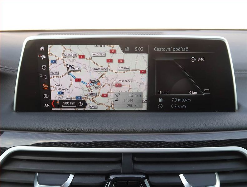 BMW Řada 7 (2019) M Paket 730 d xDrive, ČR - fotka 22 z 29