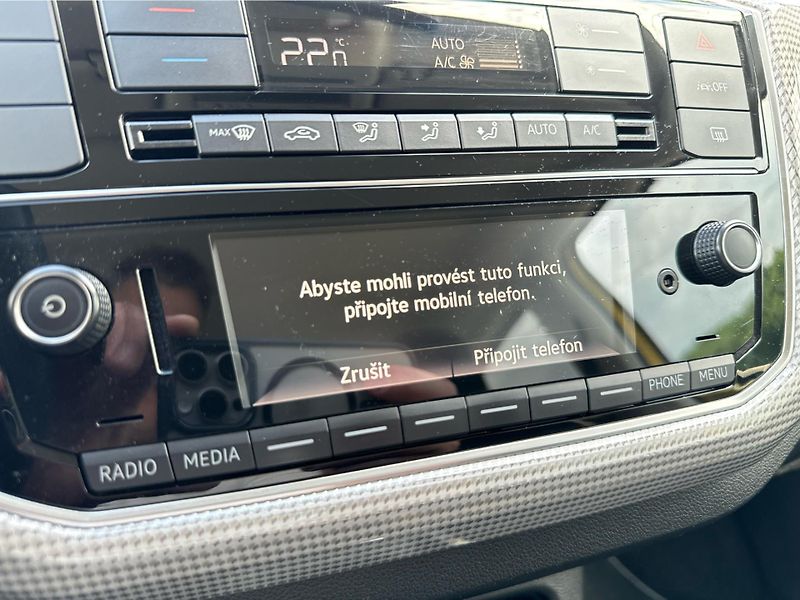 Volkswagen e-up! Style 61 kW SoH90 - fotka 15 z 19