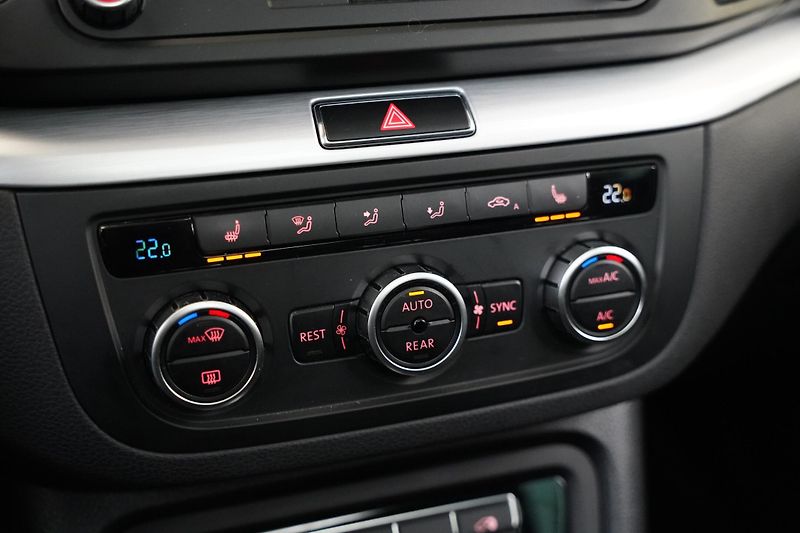 Volkswagen Sharan - fotka 20 z 24