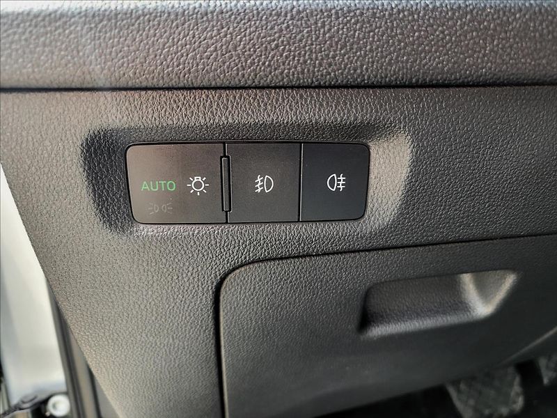 Škoda Octavia 1,4 TSI,PHEV,DSG,Clever,tažné - fotka 35 z 50