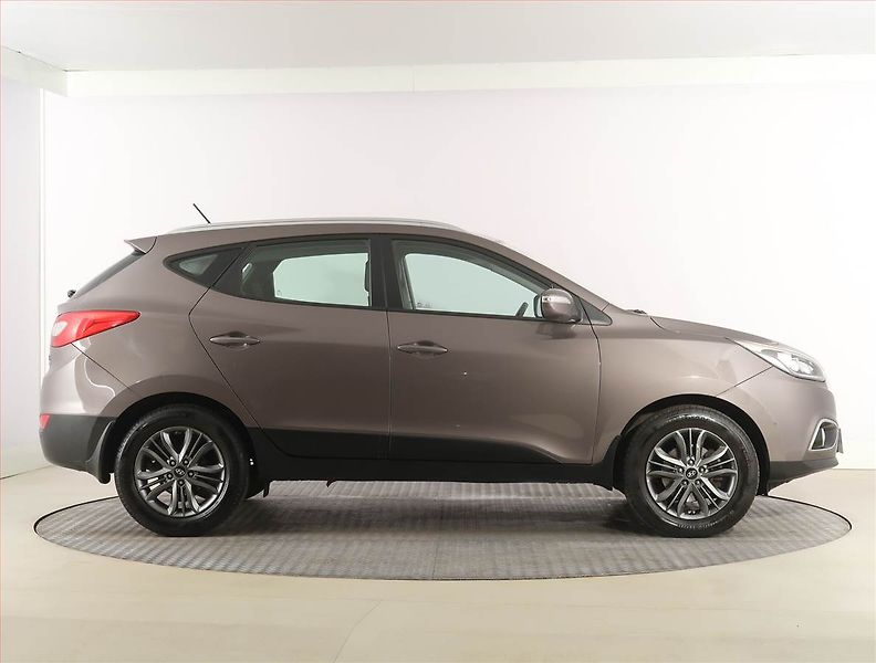 Hyundai ix35 (2015) 1.7 CRDi, Serv.kniha, Kůže - fotka 6 z 19