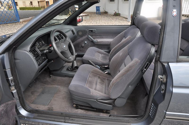 Ford Escort 1.6EFi 77kW KABRIO - fotka 6 z 17