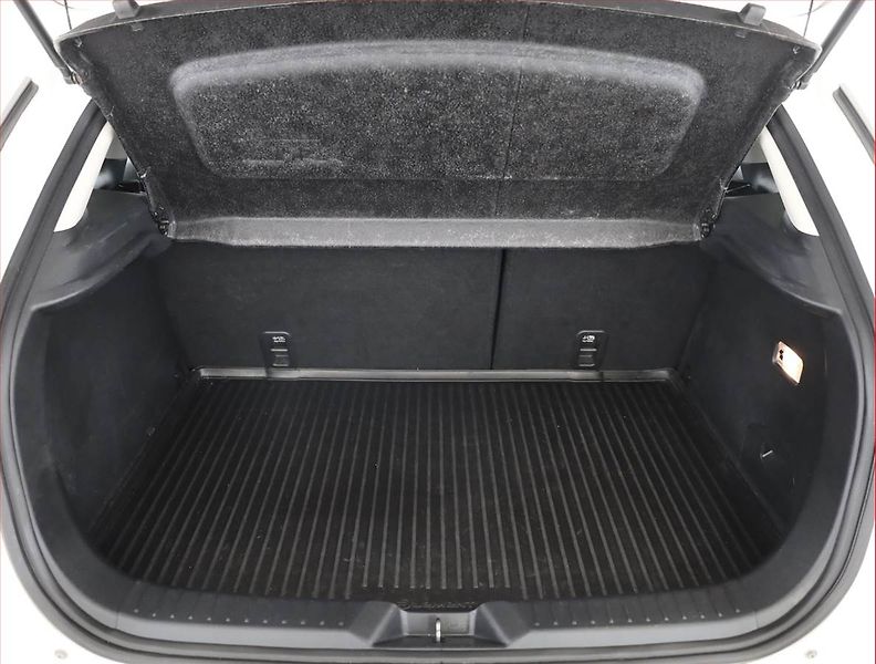 Mazda CX-3 (2015) 2.0 Skyactiv-G, 4X4, Automat - fotka 18 z 19