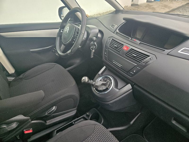 Citroën Grand C4 Picasso (2013) 1.6 HDI 7 míst, rozvody - fotka 21 z 31
