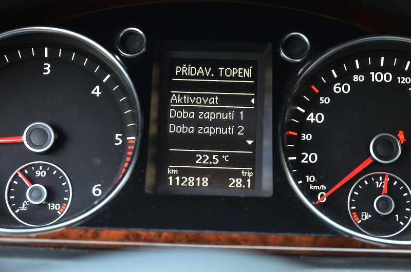Volkswagen CC (2014) 2.0 TDi 130kW 112tkm / NEZ.TOP - fotka 27 z 39