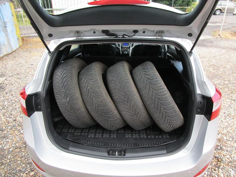 Hyundai i30 1,6-88KW-KOUPEN V ČR-1.MAJITEL - fotka 6 z 13