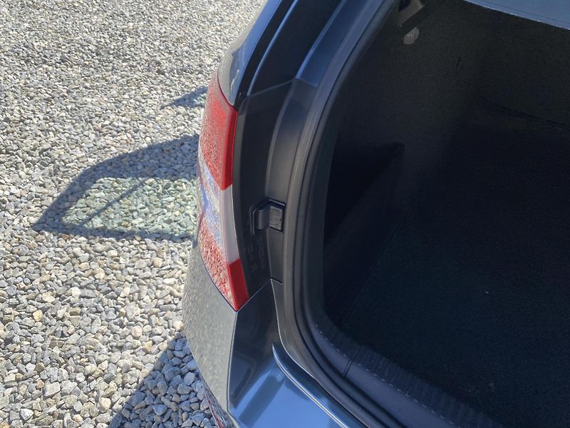 Škoda Octavia 1.6TDi 115PS DSG DPH REZERVACE - fotka 106 z 154