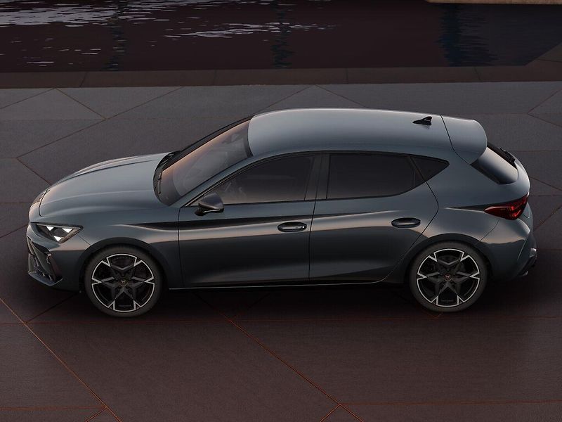 Cupra Leon 2.0TSI 221kW DSG - fotka 9 z 13