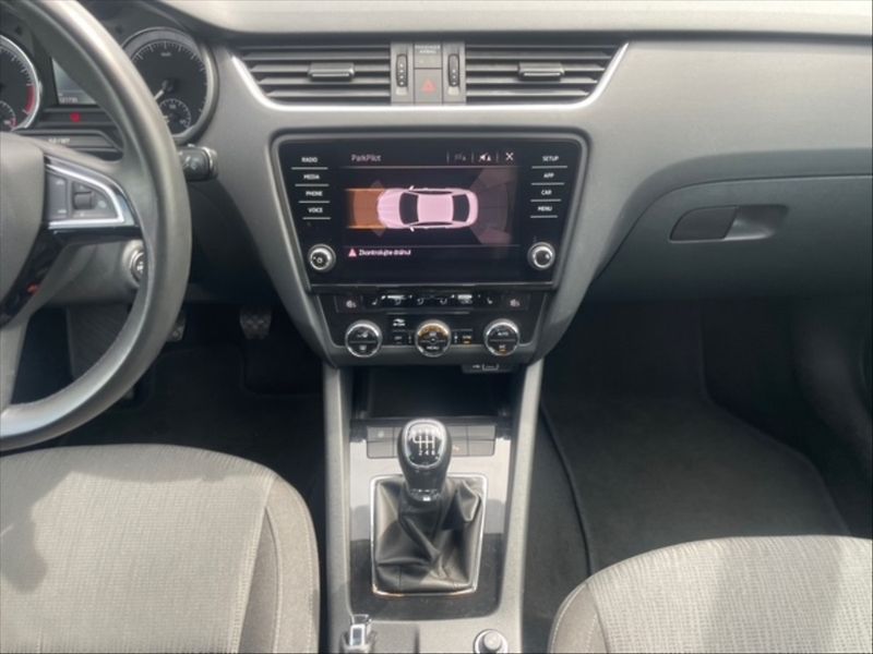 Škoda Octavia 2,0 110 Style - fotka 10 z 11
