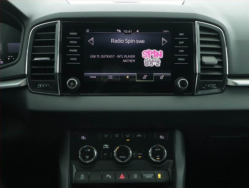 Škoda Karoq (2023) Ambition 2.0 TDI - fotka 12 z 17