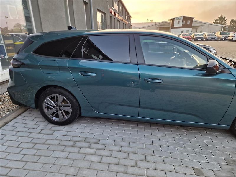 Peugeot 308 1.2PT 96kW SW Active Pack, ČR - fotka 39 z 46