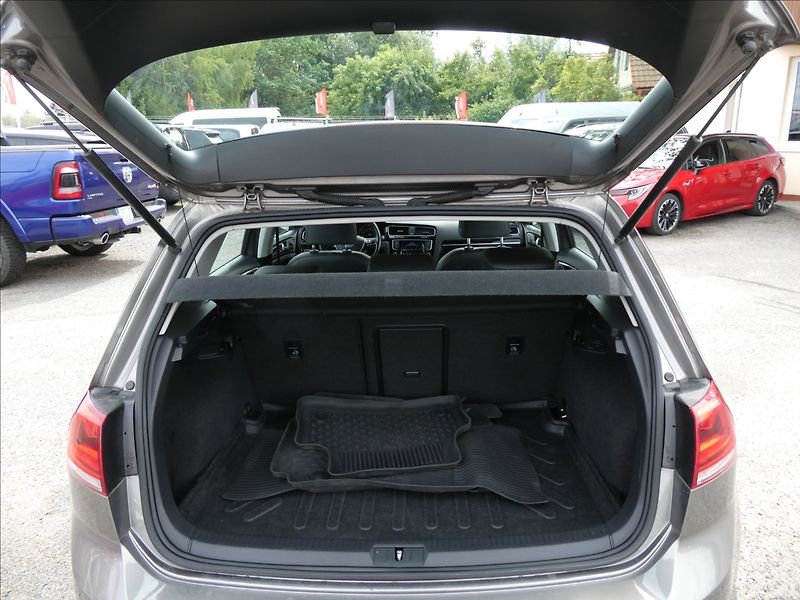 Volkswagen Golf 1,4 TSi 103kW DSG, webasto - fotka 18 z 42