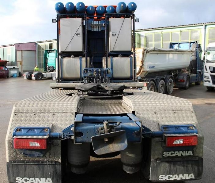 Scania (2016) R 580 8x4 tahač 180t - fotka 4 z 15