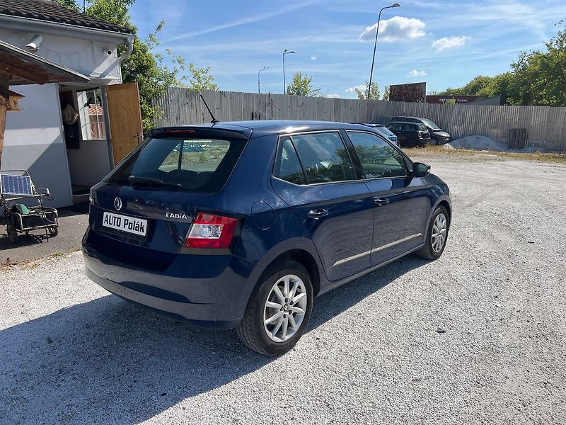 Škoda Fabia 1,0  MPI - fotka 12 z 15