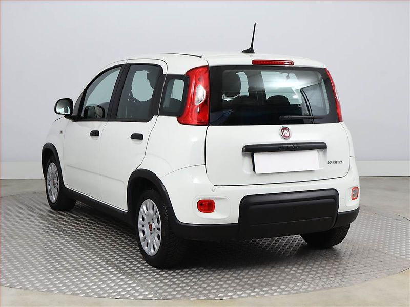Fiat Panda (2024) 1.0 FireFly, ČR,1.maj - fotka 4 z 13