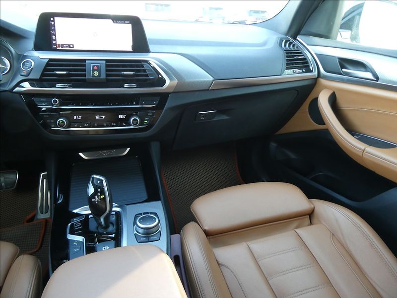 BMW X3 3,0 xDrive30d M-SPORT,2x kola - fotka 31 z 54