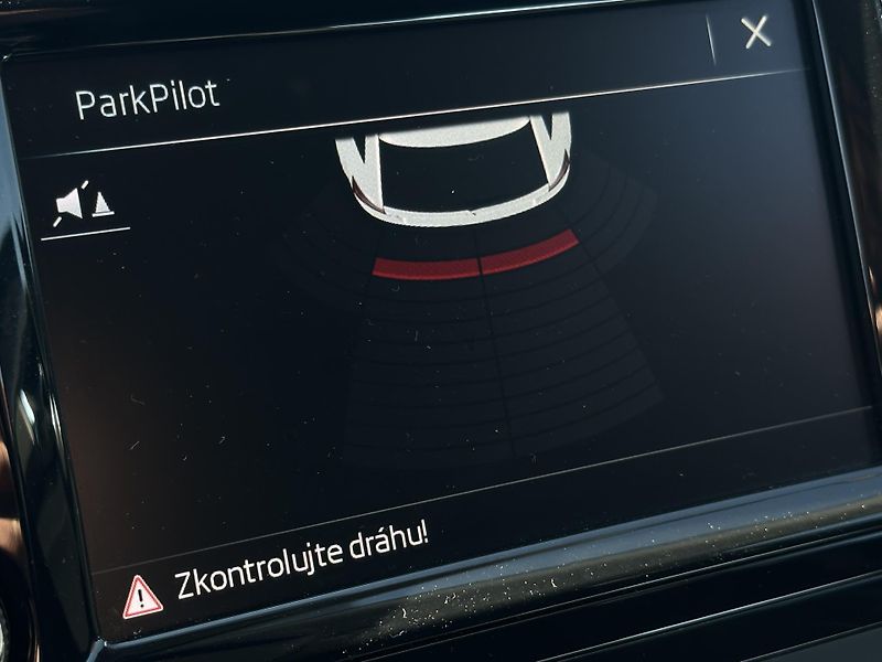 Škoda Rapid (2018) SPACEBACK* DSG *1.0TSI / 1.Maj - fotka 16 z 36