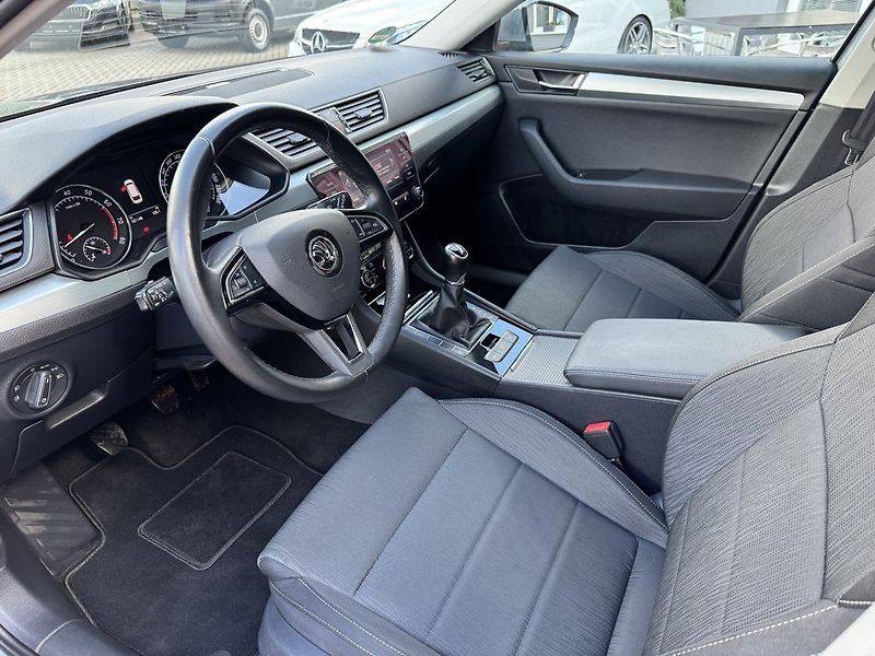 Škoda Superb (2019) 1.5TSi Xenony Navi Panorama - fotka 24 z 50