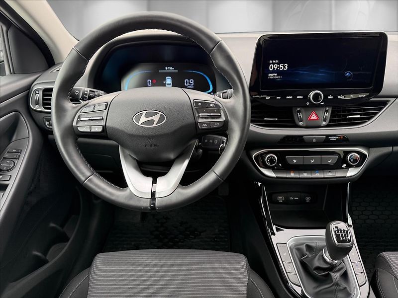 Hyundai i30 1,0 T-GDi 74 kW Family - fotka 15 z 24