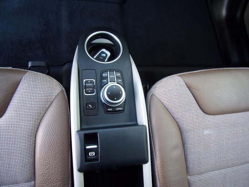 BMW i3 (2020) 120Ah 42kWhBEV  NÁJEZD 42000KM - fotka 12 z 23