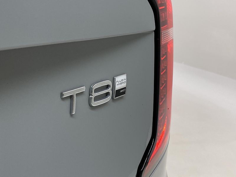 Volvo XC90 T8 AWD RECHARGE REZERVACE - fotka 36 z 59