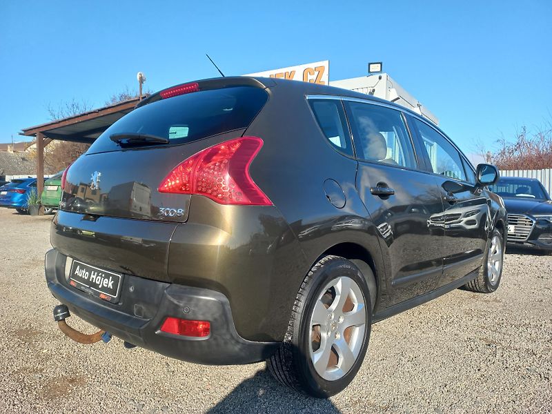Peugeot 3008 (2009) 2.0HDi 110kW Panorama - fotka 8 z 20