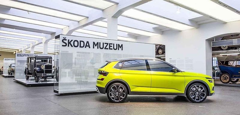 Hliněný model konceptu Škoda Vision X.