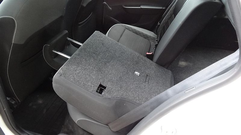 Škoda Fabia K.1.0TSi Amb.Taž.zař. - fotka 7 z 17