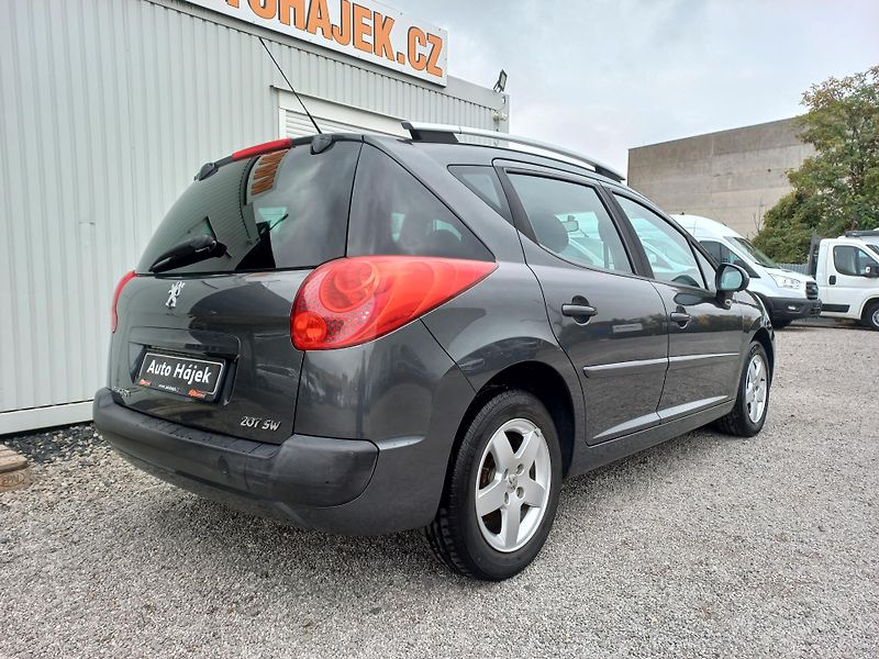 Peugeot 207 (2008) SW 1.4i 70kW Panorama - fotka 8 z 18
