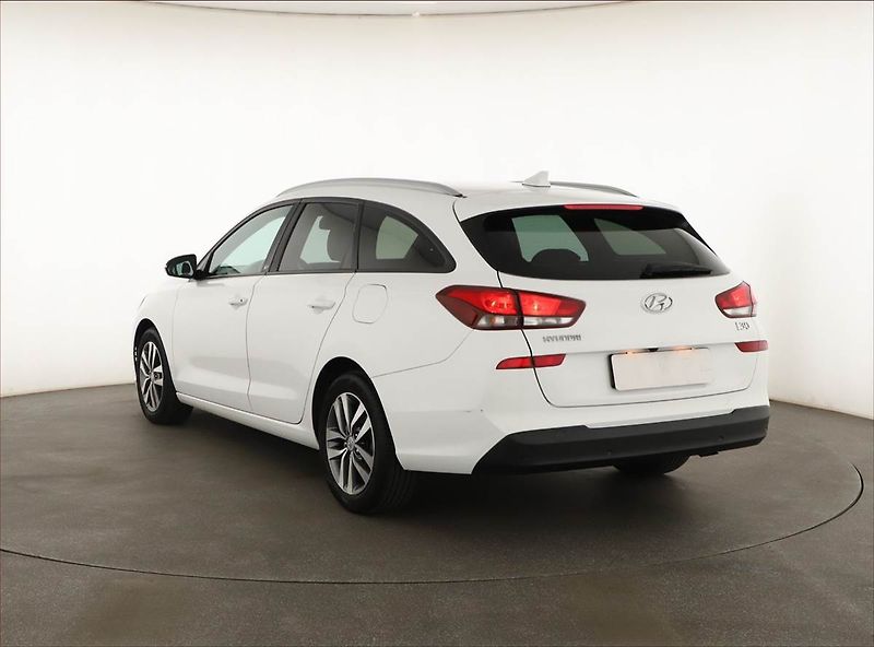 Hyundai i30 (2019) 1.4 T-GDI, ČR,1.maj - fotka 4 z 18