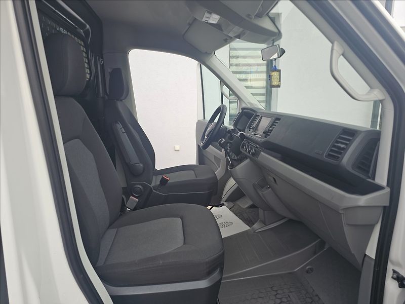 Volkswagen Crafter 2,0 TDi 103KW NAVI KAMERA DPH - fotka 24 z 32