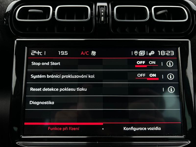 Citroën C3 Aircross (2022) 1.2 PureTech-ALU-P-KAMERA - fotka 38 z 46