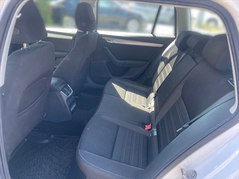 Škoda Octavia 1,5 TSI 110 Ambit. AT - fotka 8 z 11