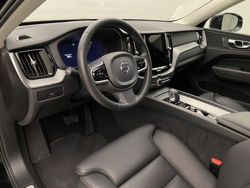 Volvo XC60 B4 AWD BRIGHT PLUS AUT  - fotka 4 z 48
