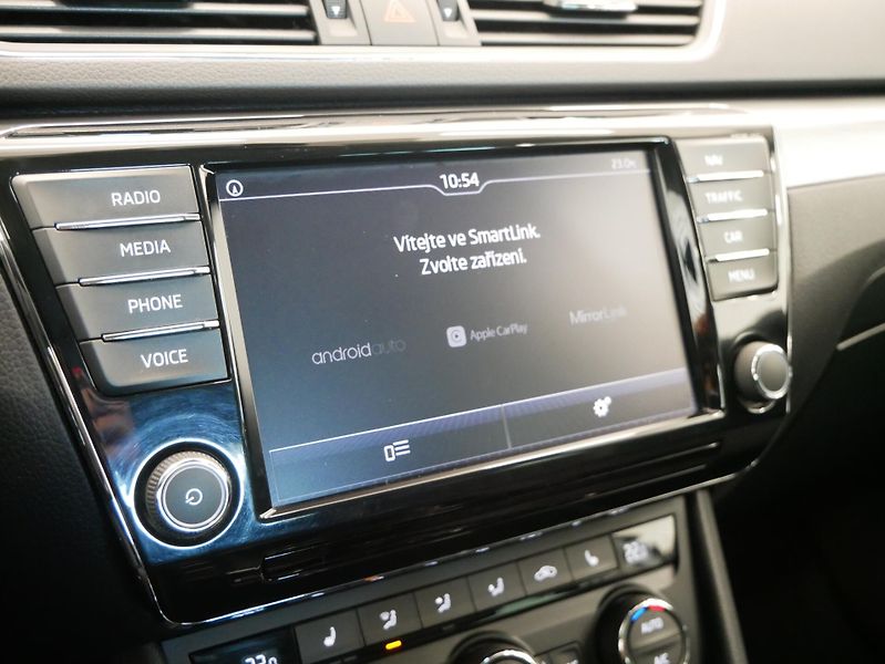 Škoda Superb - fotka 21 z 29