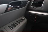 Volkswagen Sharan (2013) 2.0 TDI BMT, Kůže, Navi - náhled 18