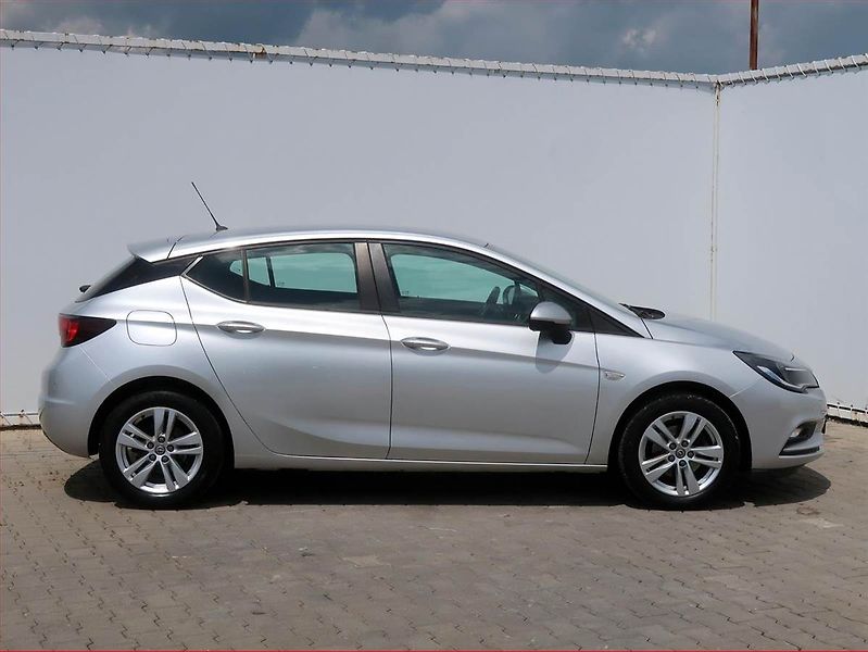Opel Astra (2019) 1.4 T, Serv.kniha, Tempomat - fotka 6 z 16