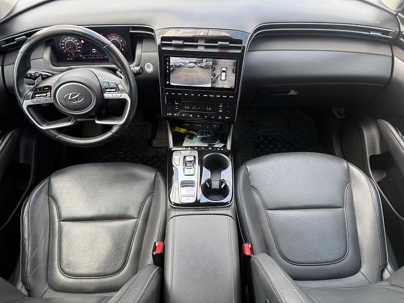 Hyundai Tucson (2023) STYLE 1.6HEV 132kW 4x4 TAŽNÉ - fotka 9 z 11