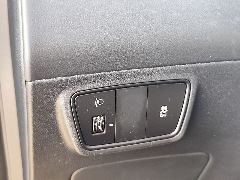 Hyundai Tucson 1.6 T-GDI/110kW Smart Navi DCT - fotka 31 z 33