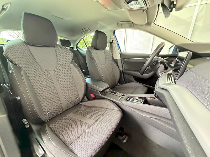 Škoda Octavia (2022) Style 2.0 TDI / 110 kW DSG - fotka 27 z 28