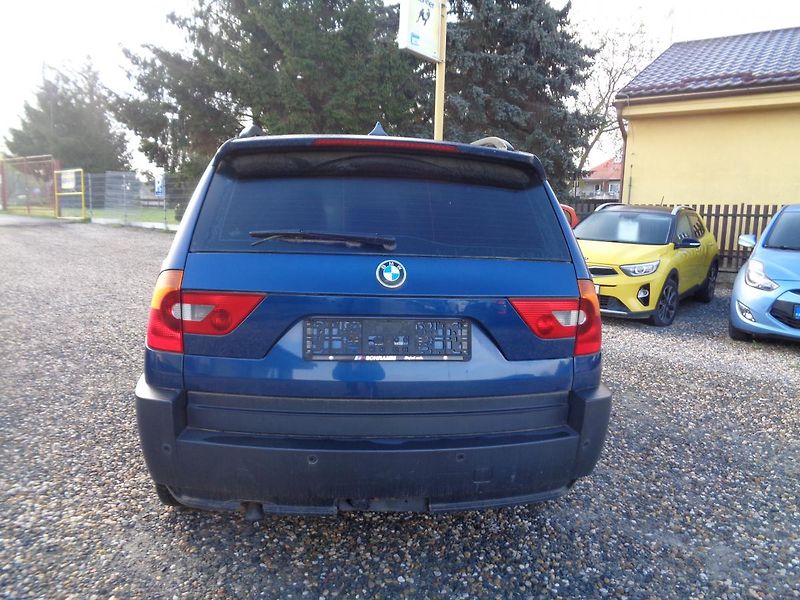 BMW X3 2,0 D - fotka 6 z 15