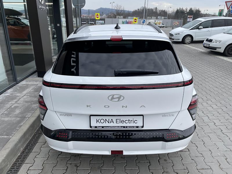 Hyundai Kona POWER 64,8 kWh CZECH EDITION - fotka 5 z 34