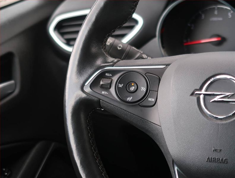 Opel Crossland X (2022) Elite 1.2 Turbo, Serv.kniha - fotka 16 z 21
