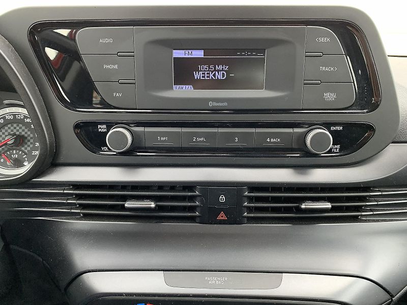 Hyundai i20 COMFORT CLUB 1.2i 62kW - fotka 16 z 19