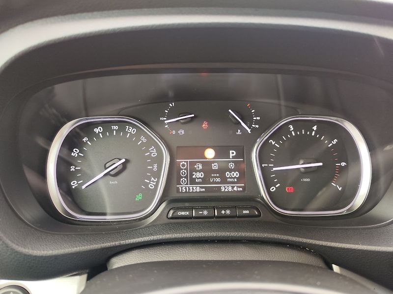 Peugeot Traveller 2.0 HDI/130kW L2 Bussines AUT - fotka 18 z 37