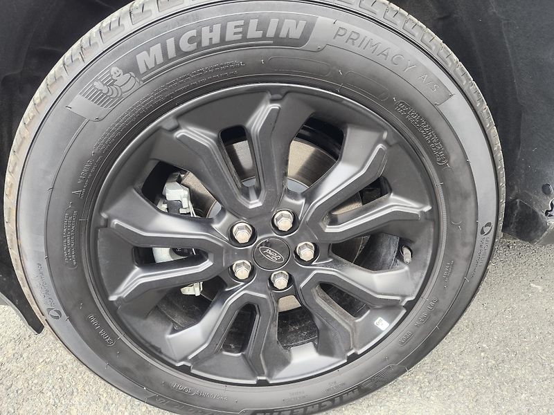 Ford Maverick 2.5 Full Hybrid eCVT/TAŽNÉ/LED - fotka 24 z 69