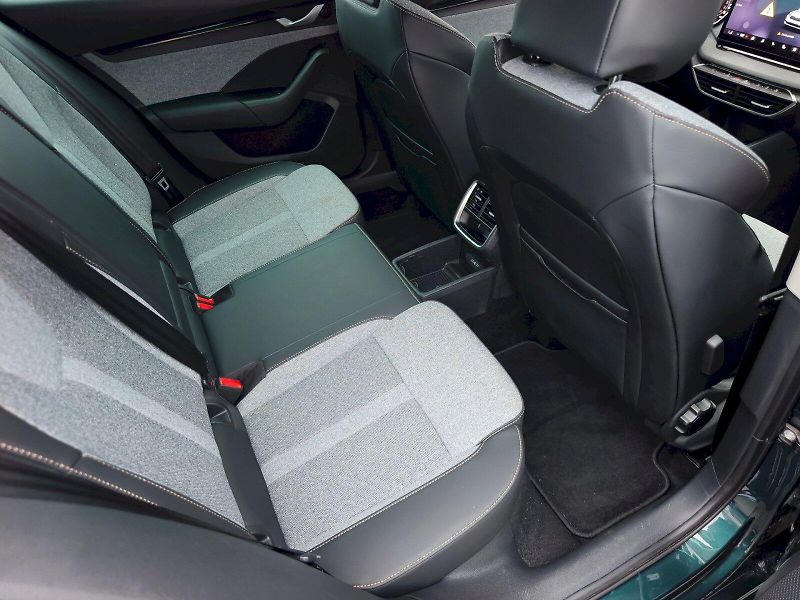 Škoda Octavia (2024) OCT.COMBI TOP SELECTION 2,0 TD - fotka 22 z 42