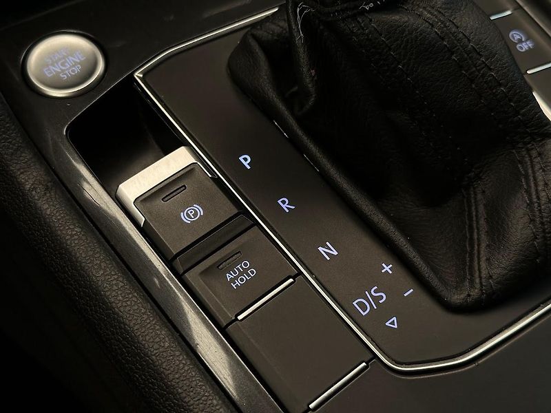 Volkswagen Tiguan (2020) 2.0 TDI DSG keyless - fotka 25 z 25
