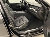 Volvo XC60 T6 AWD RECHARGE BLACK EDITION - náhled 24