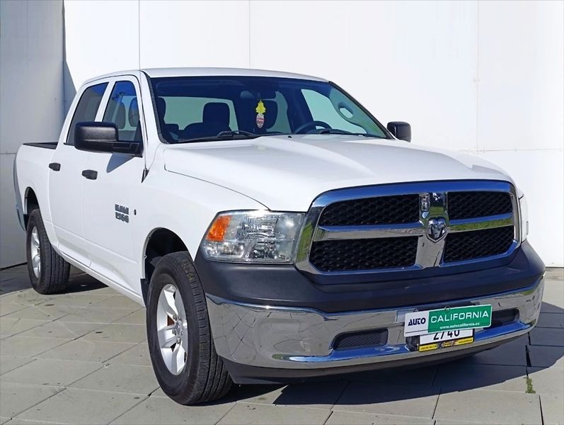 Dodge RAM 1500 3,6 i 4x4 Automat 6míst Tažné - fotka 4 z 35